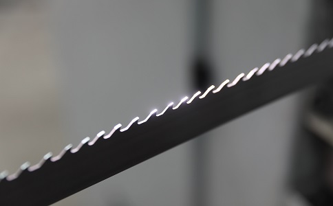定安双金属带锯条产生切削噪音的原因具体有哪些？